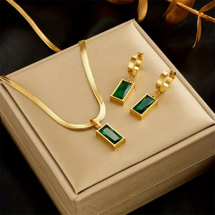 Gudrun – elegant guld smyckeset