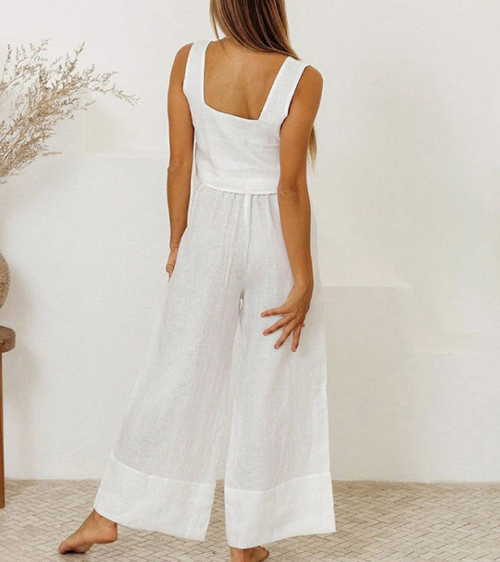 Edit – Minimalistiskt set med topp och vida byxor