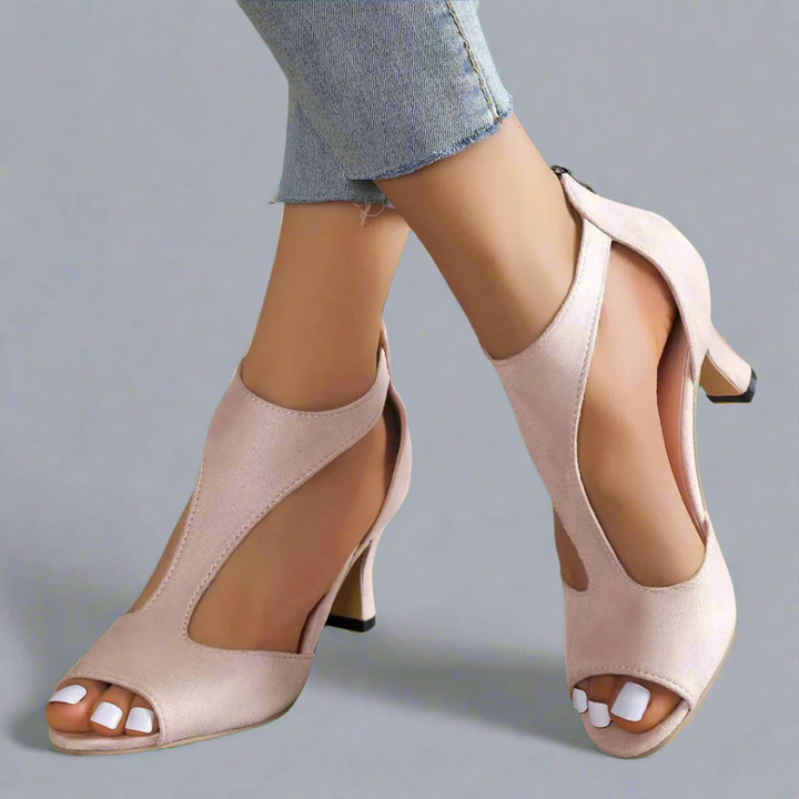 Maj – Utskurna peep toe-klackar