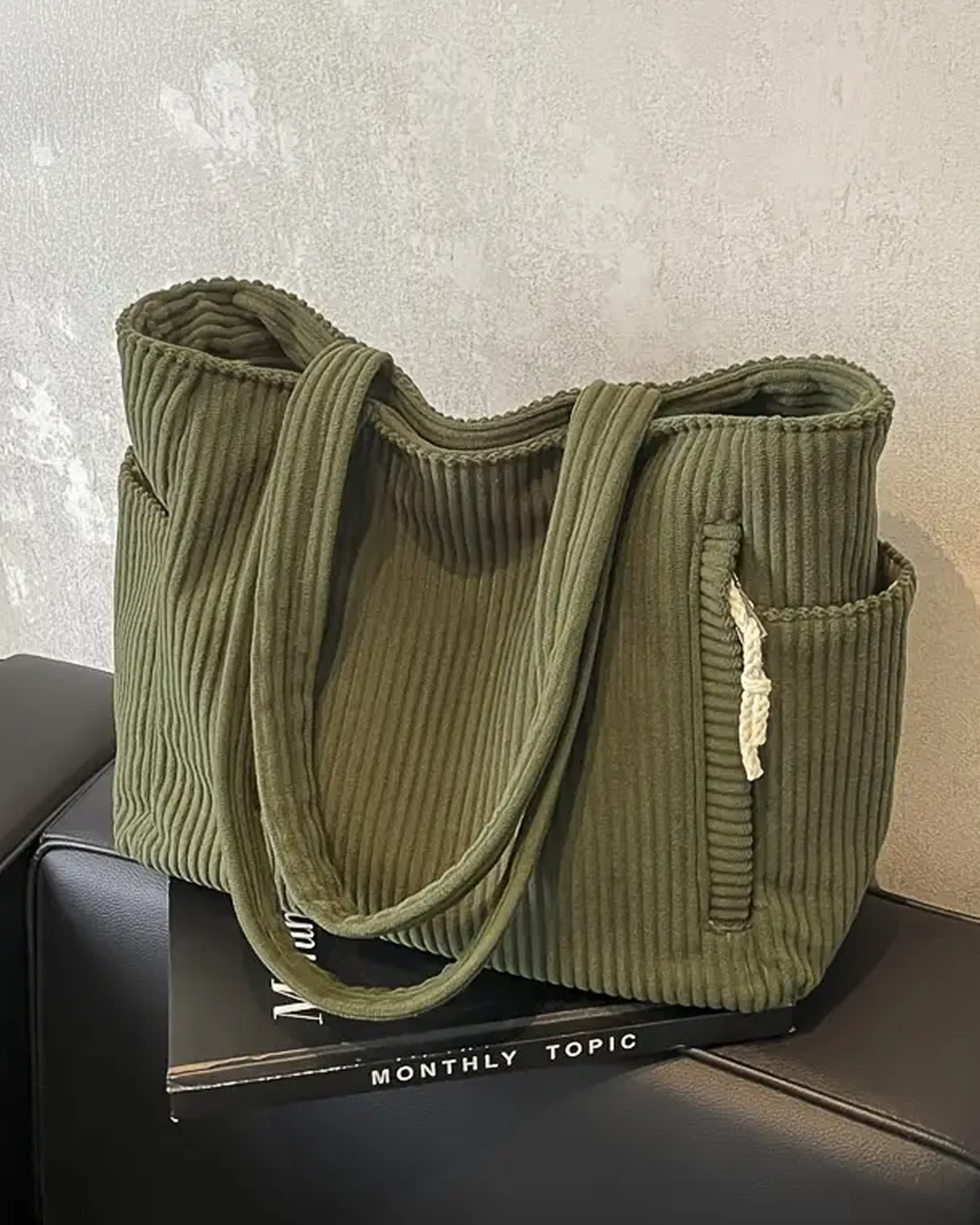 Edit – Ribbad toteväska med snodddetalj