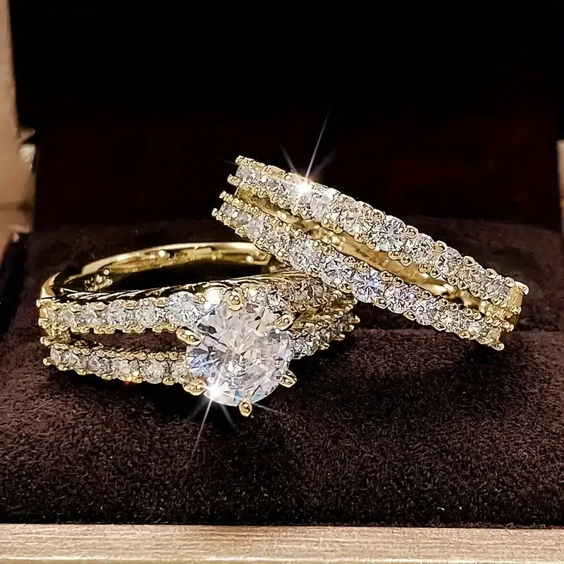 Agneta – Elegant strålande guldringset