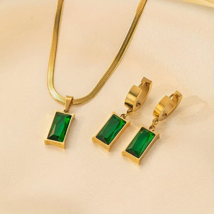 Gudrun – elegant guld smyckeset