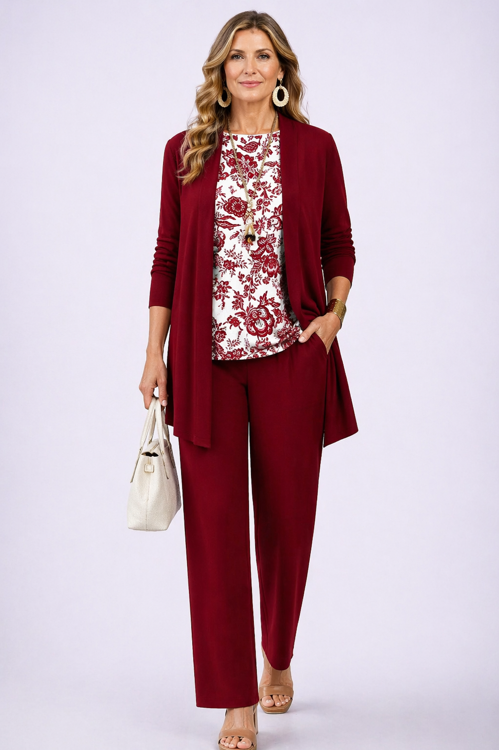 Gun – Tredelsset med blommig topp