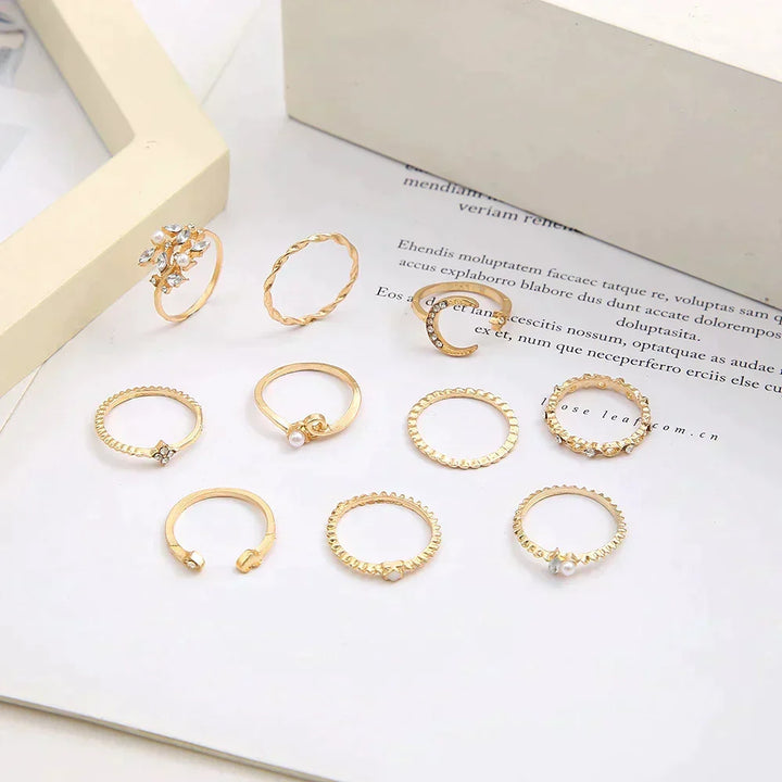 Mathilda – 10-pack bohoinspirerande guldringar