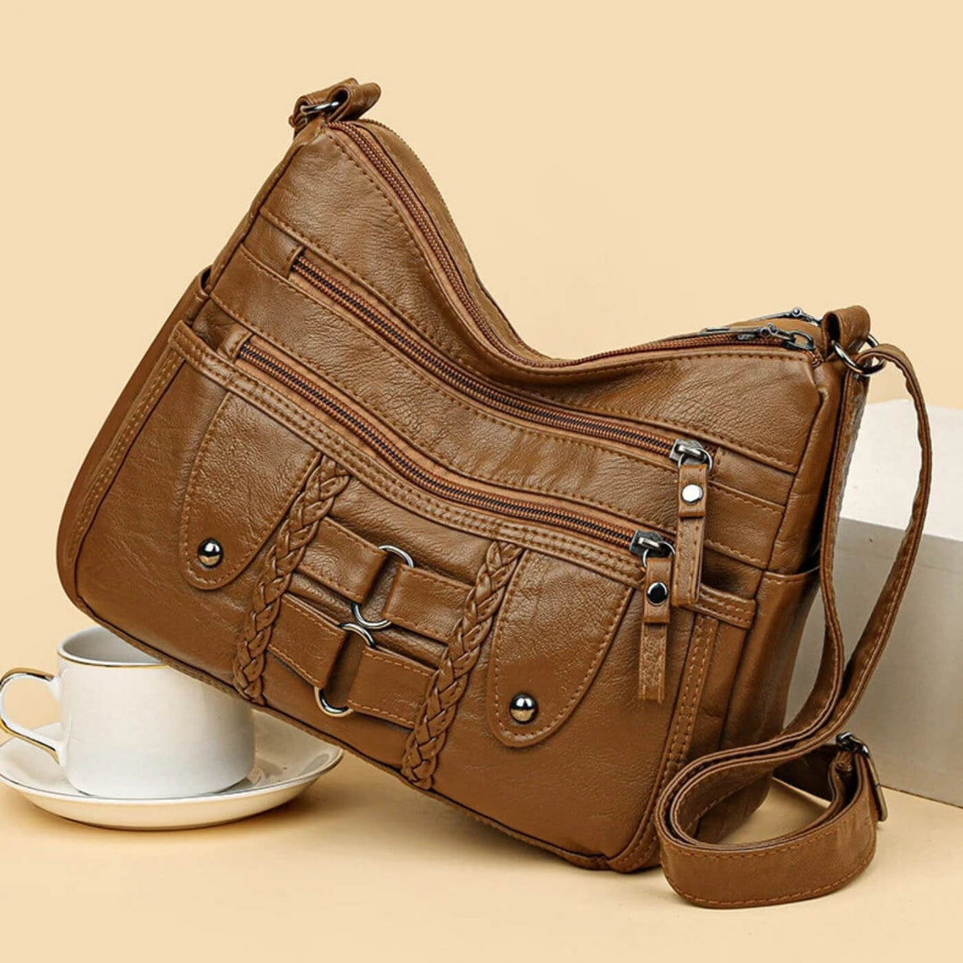 Agneta – Crossbodyväska med flätade detaljer
