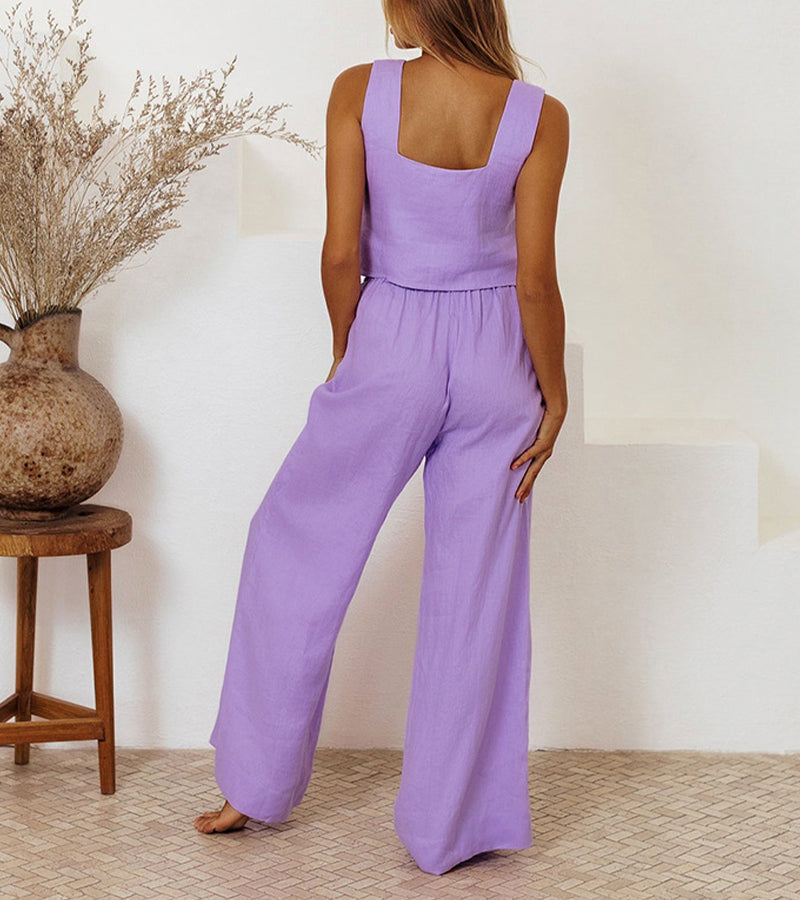 Edit – Minimalistiskt set med topp och vida byxor