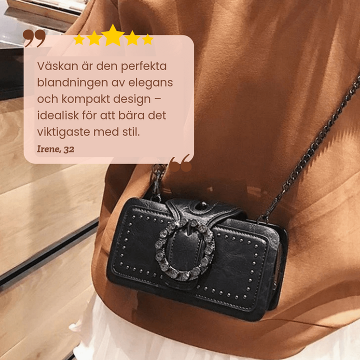 Hedvig – Liten axelväska med nitar och spänne
