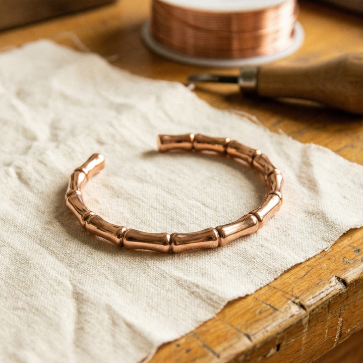 Linn – Handformat armband med bambuinspirerad design