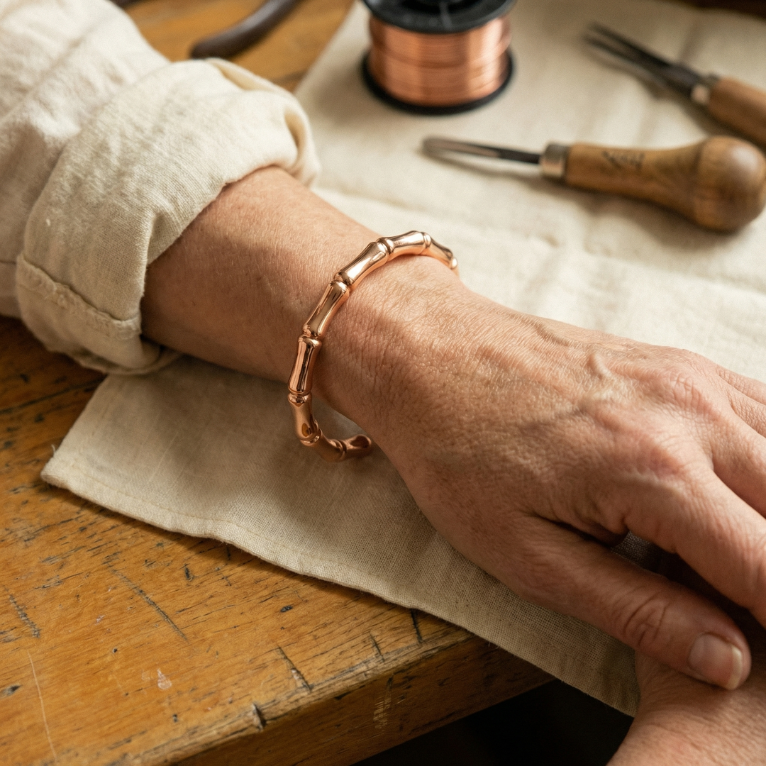 Linn – Handformat armband med bambuinspirerad design