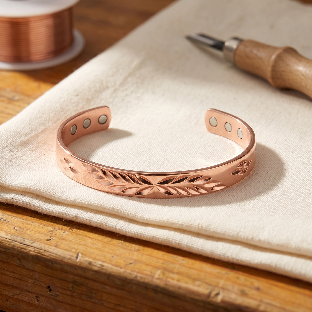 Vendela – Handgjort armband med lövmönster