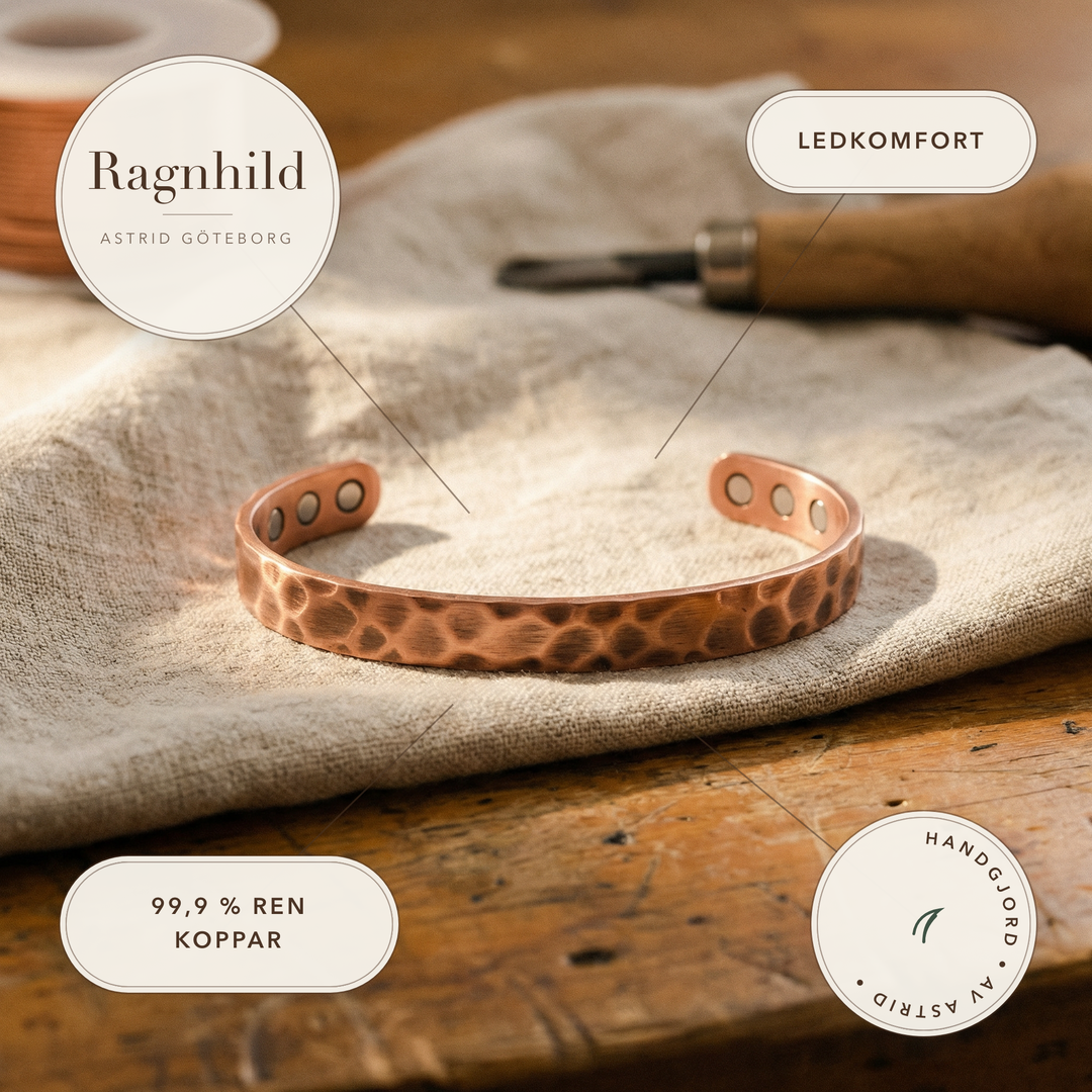 Ragnhild – Hantverkat koppararmband med hamrad yta