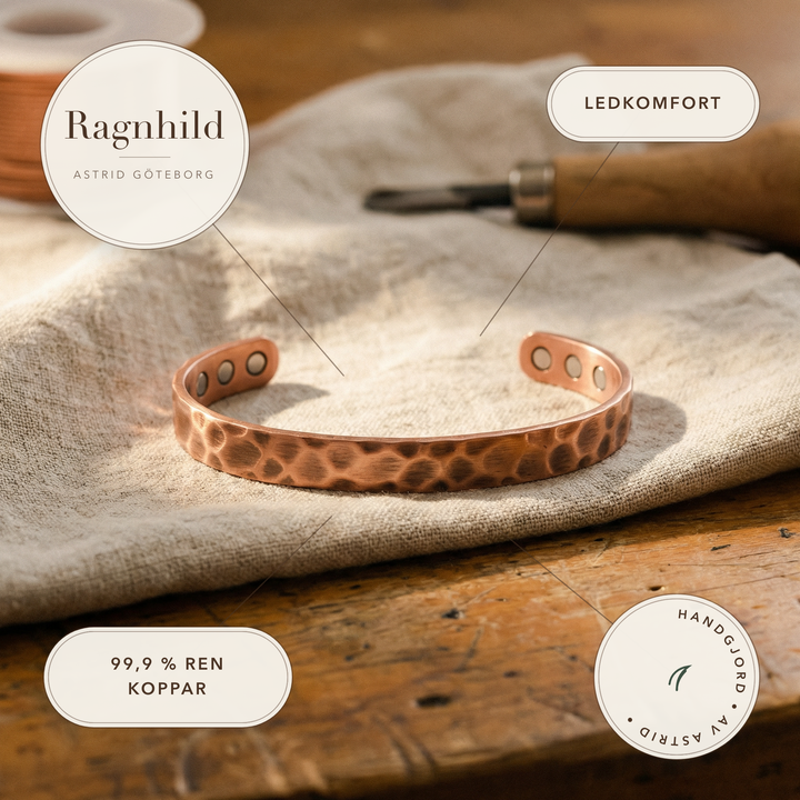 Ragnhild – Hantverkat koppararmband med hamrad yta
